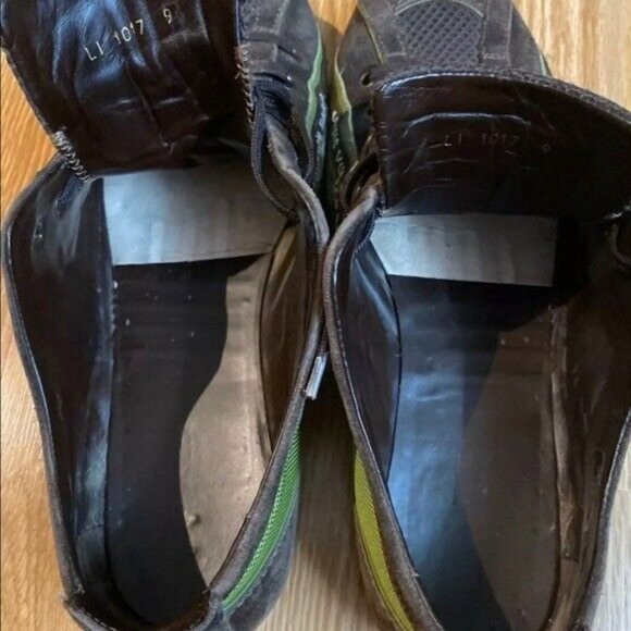 Louis  Vuitton  men shoes size 10.5 very good condition - Picture 6 of 6